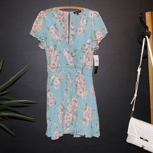 nwt Trixxi blue floral dress size medium